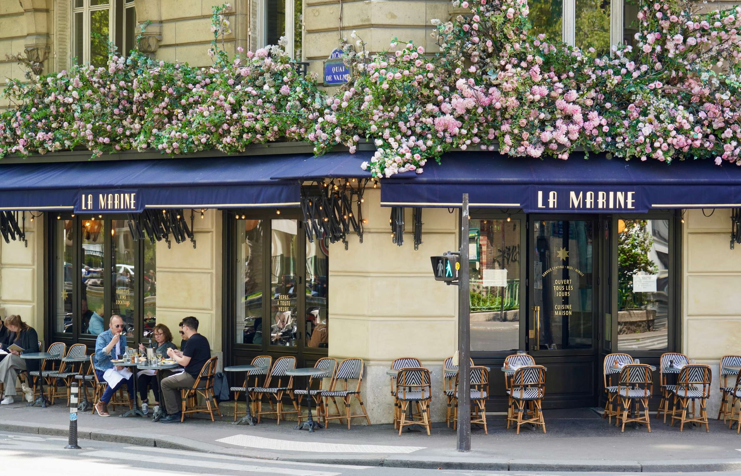 Le quai de Valmy La marine